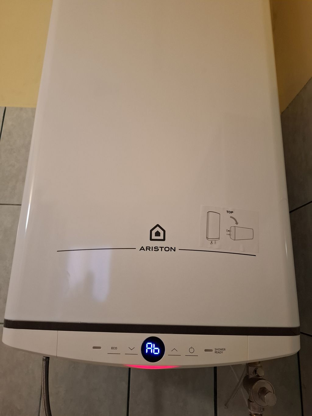 Ariston okos bojler felszerelése bojler szerelő vállalkozásunk által